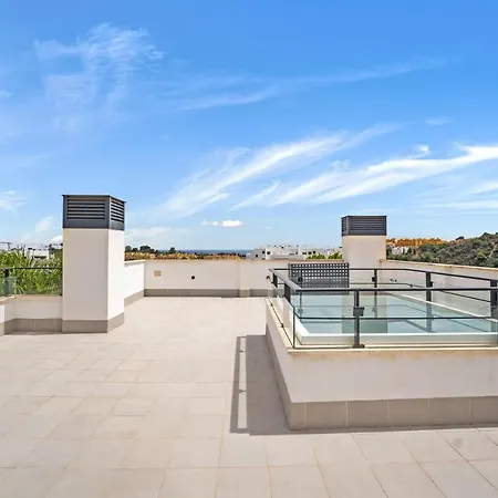 Villa Vacation Marbella I Iniesta, Golf Community, Brand-new Built, Infinity Pool