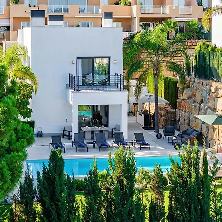 Vacation Marbella I Iniesta, Golf Community, Brand-new Built, Infinity Pool *