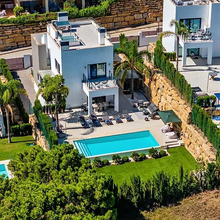 Vacation Marbella I Iniesta, Golf Community, Brand-new Built, Infinity Pool * Estepona